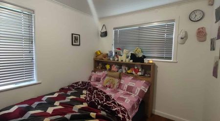 3 Bedroom House For Rent ( Mt Roskill) - Photo 2