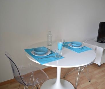 Nice refurbished apartment in the center of Estoril - Photo 5