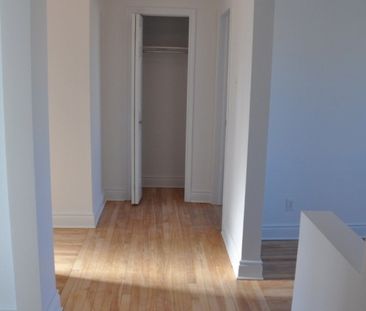 2330 Rue Duff Court, H8S 1G2, H8S 1G2, Montréal - Photo 3