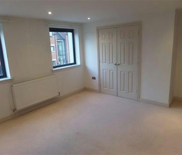 Flat to rent on - Photo 4