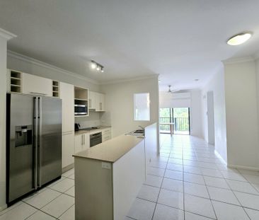 FRESH AND MODERN – FURNISHED - Photo 3