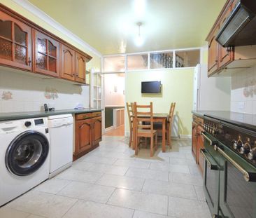 3 bedroom terraced house to rent - Photo 6