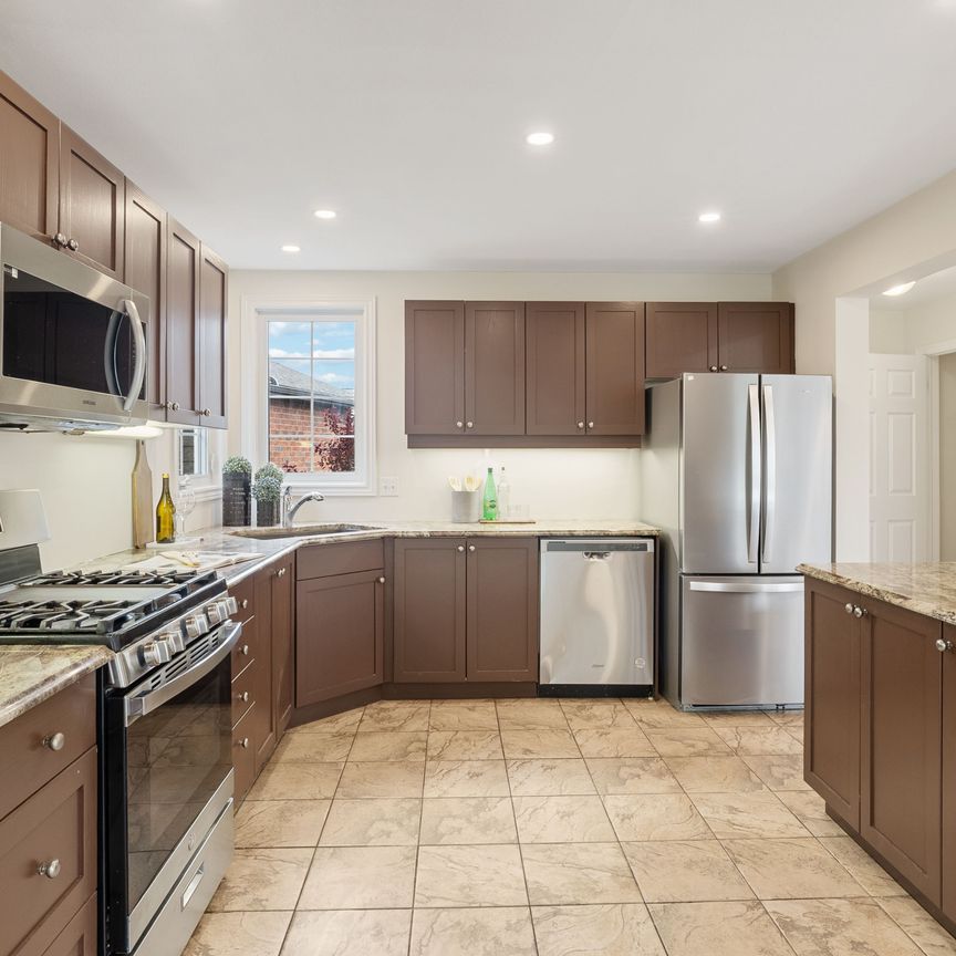 For Lease - 899 BRADSHAW Crescent, London North, Ontario - Photo 1