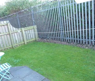 9 Maldon Court, Belfast, BT12 6GY - Photo 4