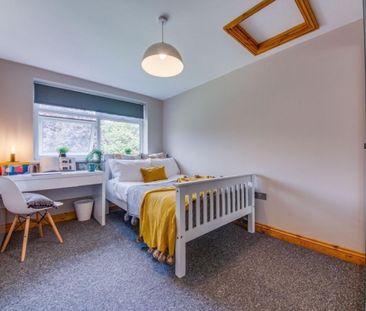 6 bed End Terraced House for Rent - Photo 4