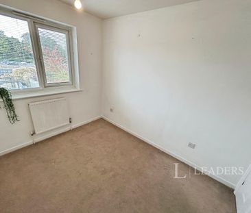 2 bedroom end of terrace house to rent - Photo 5