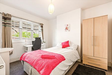 Room in a Shared House, Old Shoreham Road, BN1 - Photo 2
