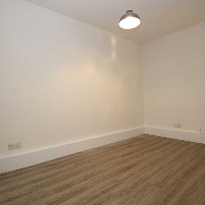 1 bed Maisonette for rent - Photo 1