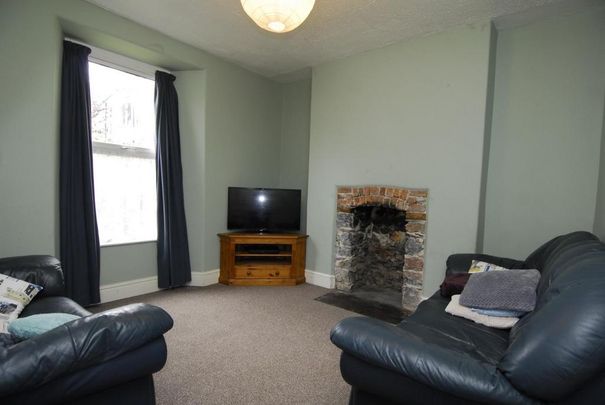 5 bedroom house to rent - Photo 1