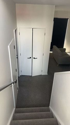 Ready to move in - fully furnished unit - Photo 3