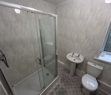 Wood Road, Treforest - Photo 3