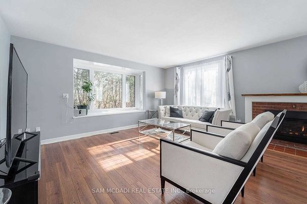 For Lease - 1730 Sunningdale Bend, Mississauga, Ontario - Photo 1