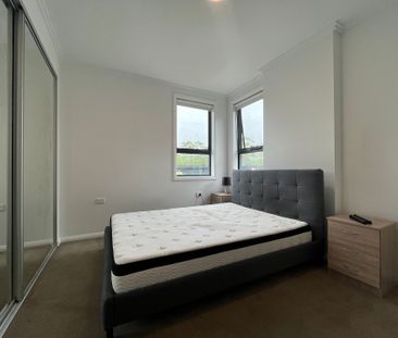 Fully Furnished Spacious luxury 2 Bedroom Apartment with Huge Court... - Photo 3