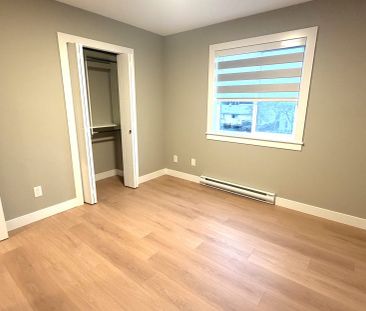 386 Wakesiah Avenue- Carriage house - Photo 1