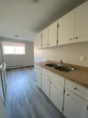 Darren Manor - Photo 5