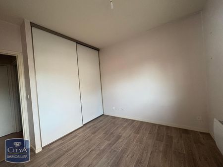 Location Appartement 2 pièces 45m² LORIENT 56100 - Photo 2