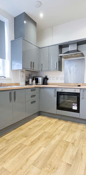 Chald Lane Room 1 - Photo 1