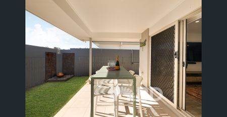 Bright Modern Home with AC & Media Room - Photo 3