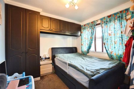 4 bedroom detached house to rent - Photo 5