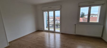 Location Appartement 5 pièces 84m² - Photo 4