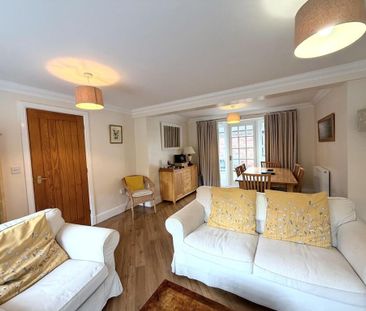 3 bedroom semi-detached house to rent - Photo 3