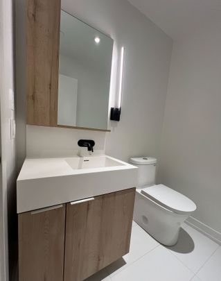 For Lease - 119 Broadway Avenue, Toronto, Ontario - Photo 1