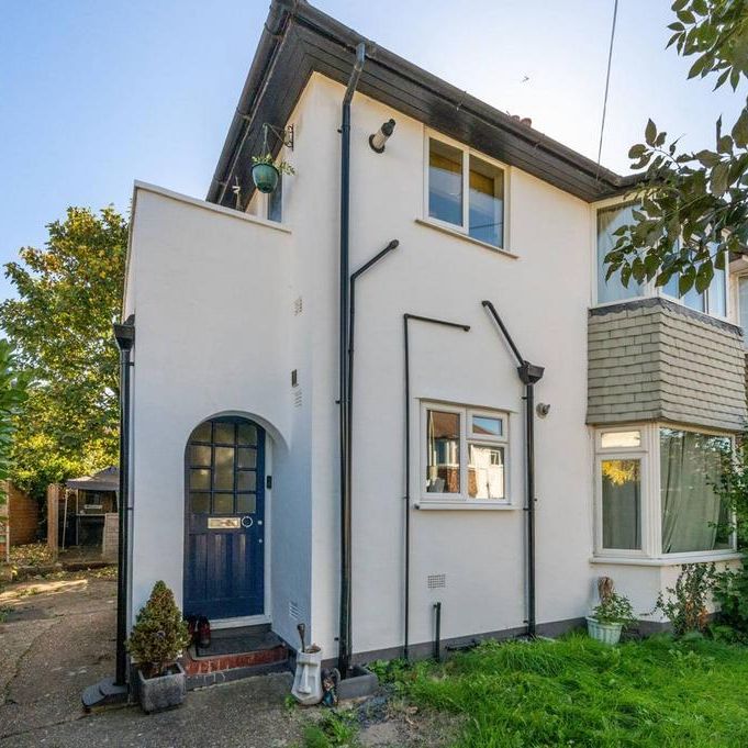 2 bedroom maisonette to rent - Photo 1