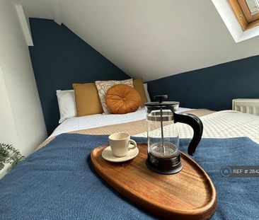 1 bedroom in a house share to rent - Photo 3