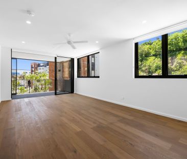 Welcome Home! - Photo 6