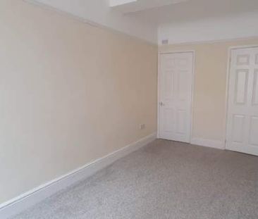 2 bedroom property to rent in Chard - Photo 1