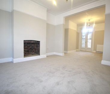 3 Bedroom House - Terraced To Let - Photo 6