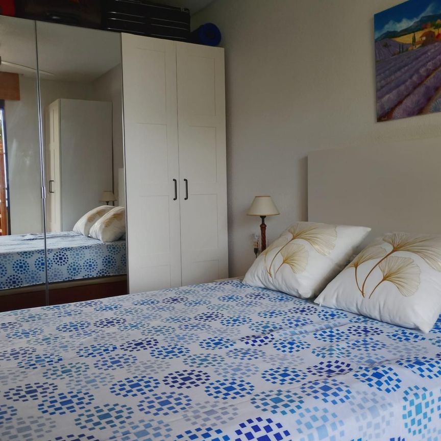 Apartamento de alquiler en Calle Ifach, 2, Los Arenales del Sol - Photo 1