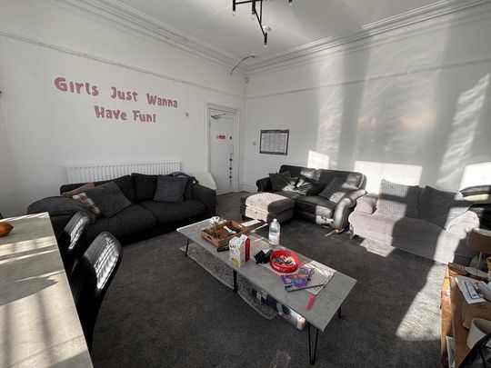 7 bedroom house to rent - Photo 1