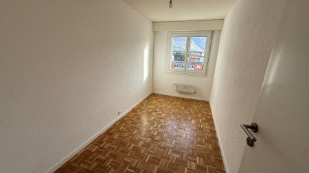 For rent 3.5 room apartment on the 3rd floor - Photo 2