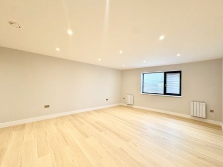 Waterloo House, London Road - Photo 2