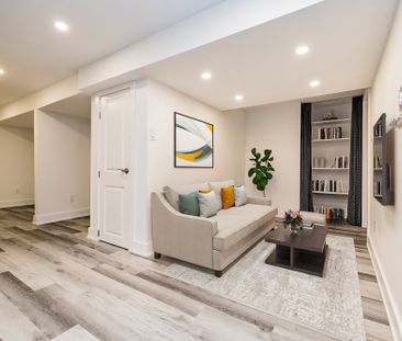 For Lease - 36 Largo Crescent Unit# B, Meadowlands - Crestview and ... - Photo 1