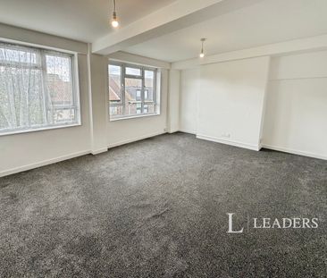 2 bedroom apartment to rent Terminus Road - Photo 4