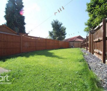 3 bedroom semi-detached house to rent - Photo 1