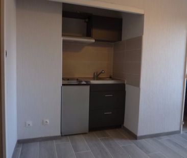 Location Appartement 1 pièce 18m² CHALON SUR SAONE 71100 - Photo 1