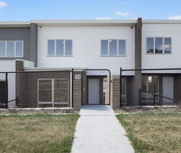 Spacious Modern Living - Photo 3