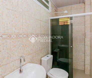 Casa com 7 quartos e 360m² para alugar em Anchieta, Porto Alegre. - Foto 2