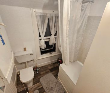 2 Bed Maisonette, Grove Green Road, E11 - Photo 3