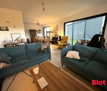 Location Maison 6 pièces 111m² SERVON SUR VILAINE 35530 - Photo 1