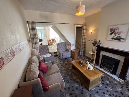 3 bedroom terraced house to rent - Photo 3