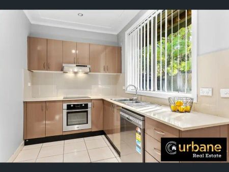 “Walk to Station and Castle Tower | Castle hill School Catchment” - Photo 3