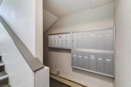 2 Bedroom - Photo 2
