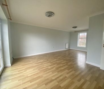 Maunder Close Chafford Hundred, Property for rent - Photo 2