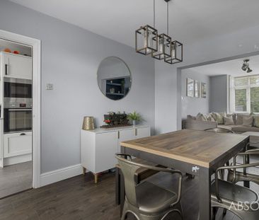 3 bed terraced house to rent in Borough Road, Torquay, TQ1 - Photo 3