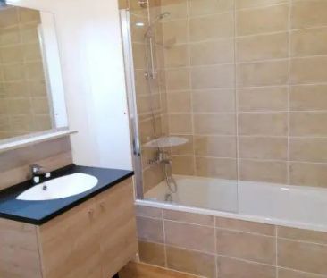 Appartement à louer 3 pièces 66.35m² - Photo 3