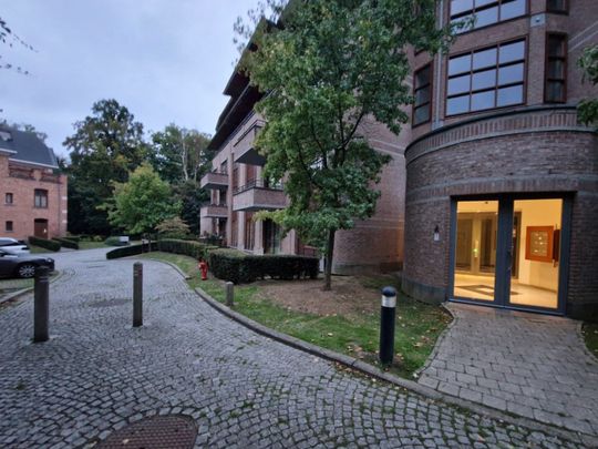 HERRMANN-DEBROUX/ST ANNE: 2 BDR furnished lovely ground-floor - Photo 1